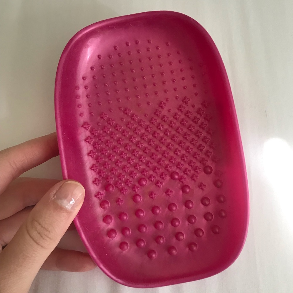 Real Techniques Makeup Brush Cleaner